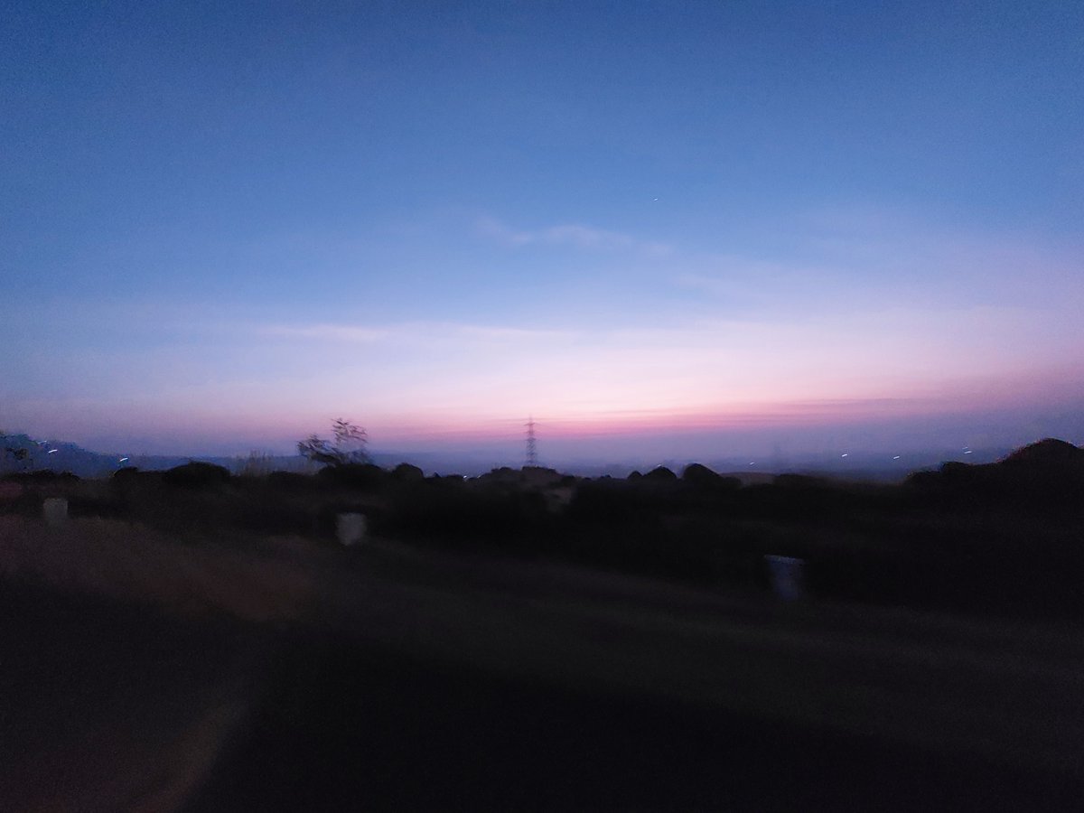 akaAkix's tweet photo. A lovely sunrise at Bopdev, Pune
#Pune #Bopdev #Kanifnath https://t.co/wZfkLUVLwa