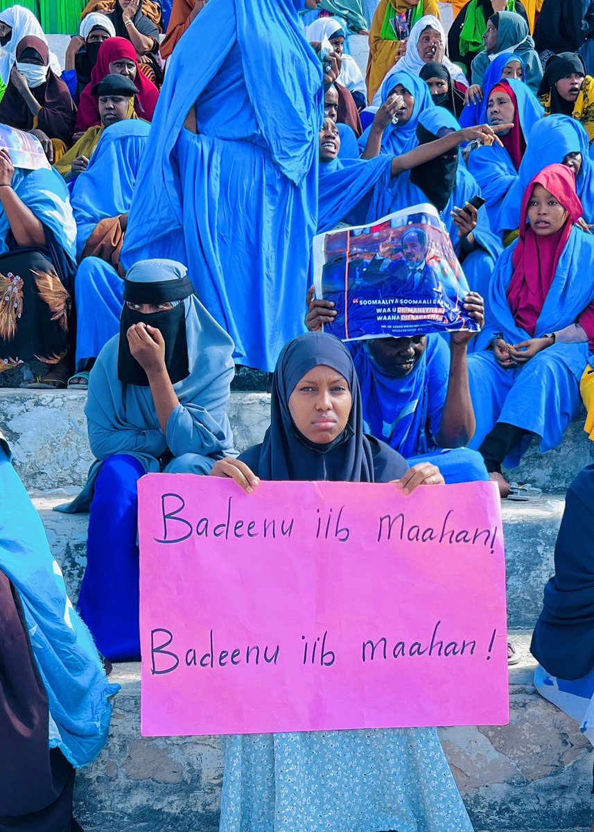 Waad fahanteen nooh.🤨
With my president.🦁☝️

Somalia not for sale.🌊🚫