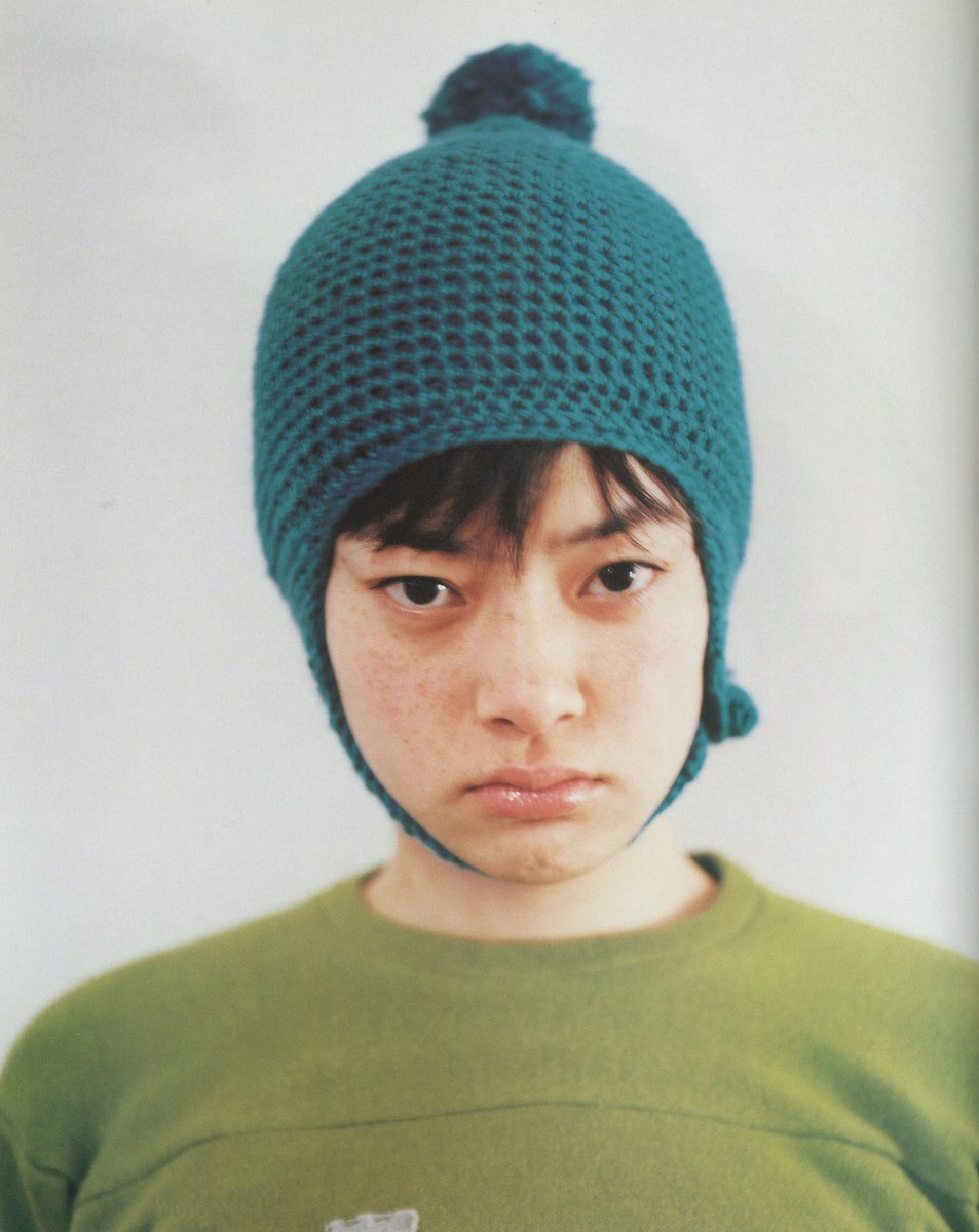 ken29716939's tweet photo. spoon. 2002年2月号

New Year's Model

実日子が着るラーラちゃんの世界(抜粋)

モデル:市川実日子

撮影:ホンマタカシ https://t.co/JSVk5hderL