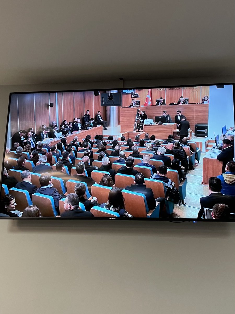 Karin Senz tweet media