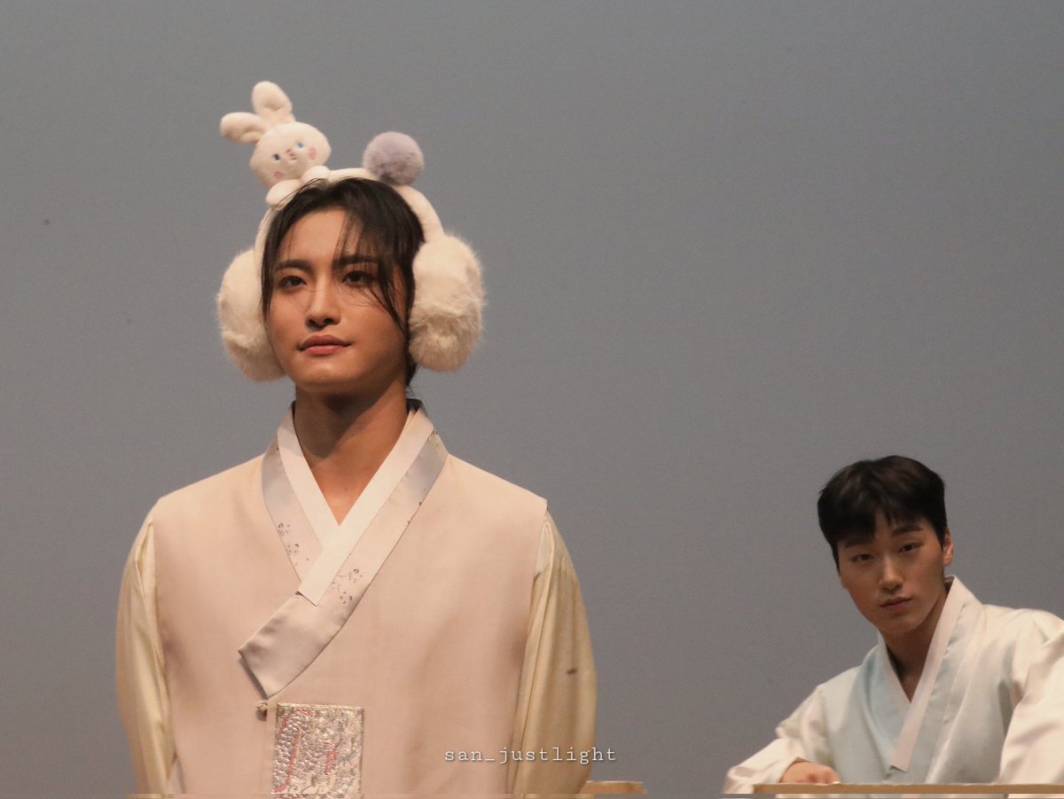 etherealsanie's tweet photo. When Seonghwa's trying to bias wreck you but you forget San's always keeping a watch. This is the perfect meme. 🤣🤣 https://t.co/WpNCRSwaui