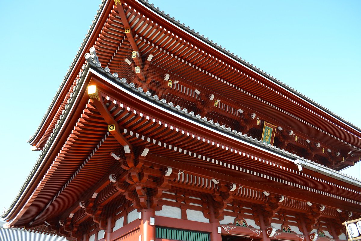 pulse_party1031's tweet photo. Celebrating the Japanese New Year with a tradition: "Hatsumode" or the first shrine visit of the year!   
Excited to start 2024 on a positive note, seeking blessings at the local shrine. 🙏  
👉 https://t.co/UBQ8vxR4DH  
#happynewyear #tokyo  #japan #travel #VibeDaily #hatsumode https://t.co/9MJGRsKRQX
