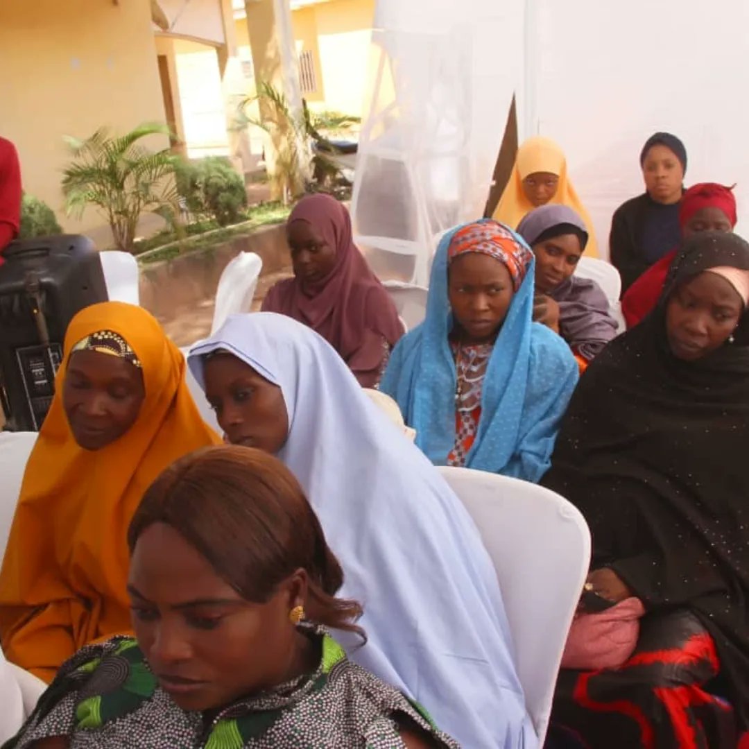 FrendzUnite's tweet photo. EMPOWERMENT PROGRAMME BY FRENDZ UNITE: 
PRESENTATION OF STARTER KITS TO 20 KNITTING/CROCHETING BENEFICIARIES
It held on 17th December, 2023 at 1p.m in Safaha Shopping Complex, Kwato Road, Kaduna.

Frendz Unite Association continues its outreach to empower the community. https://t.co/LhtfeZQh0X