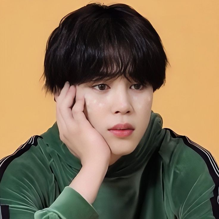 prettypjimin's tweet photo. a porcelain doll https://t.co/O5cAI2q3DN