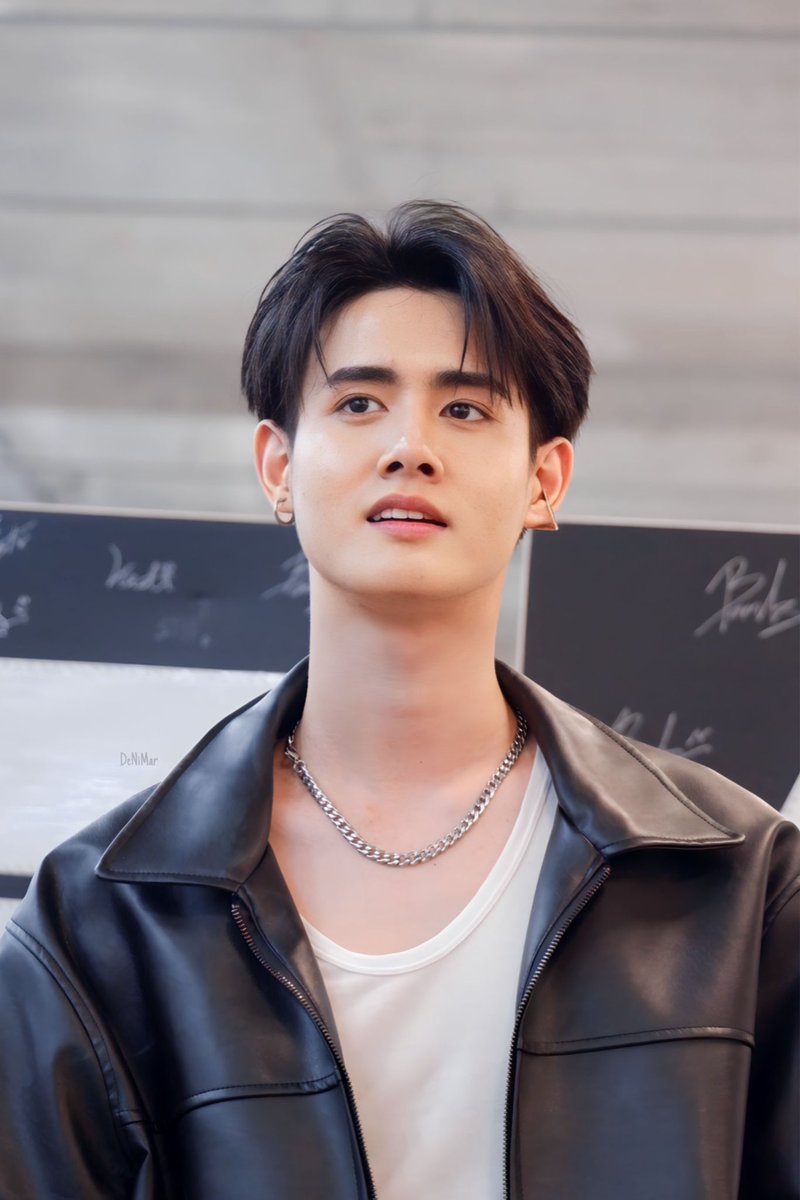 BNimmin's tweet photo. ถ่ายมาเยอะมากรูปลูกอ่ะ🥹
28.05.23 
AMARINEXPO
#AMARINEXPO2023
#เจ้าแบงค์กล้วยหอม #BankToranin #ToraElement
#ELEMENTTH https://t.co/4cfDMleoTC