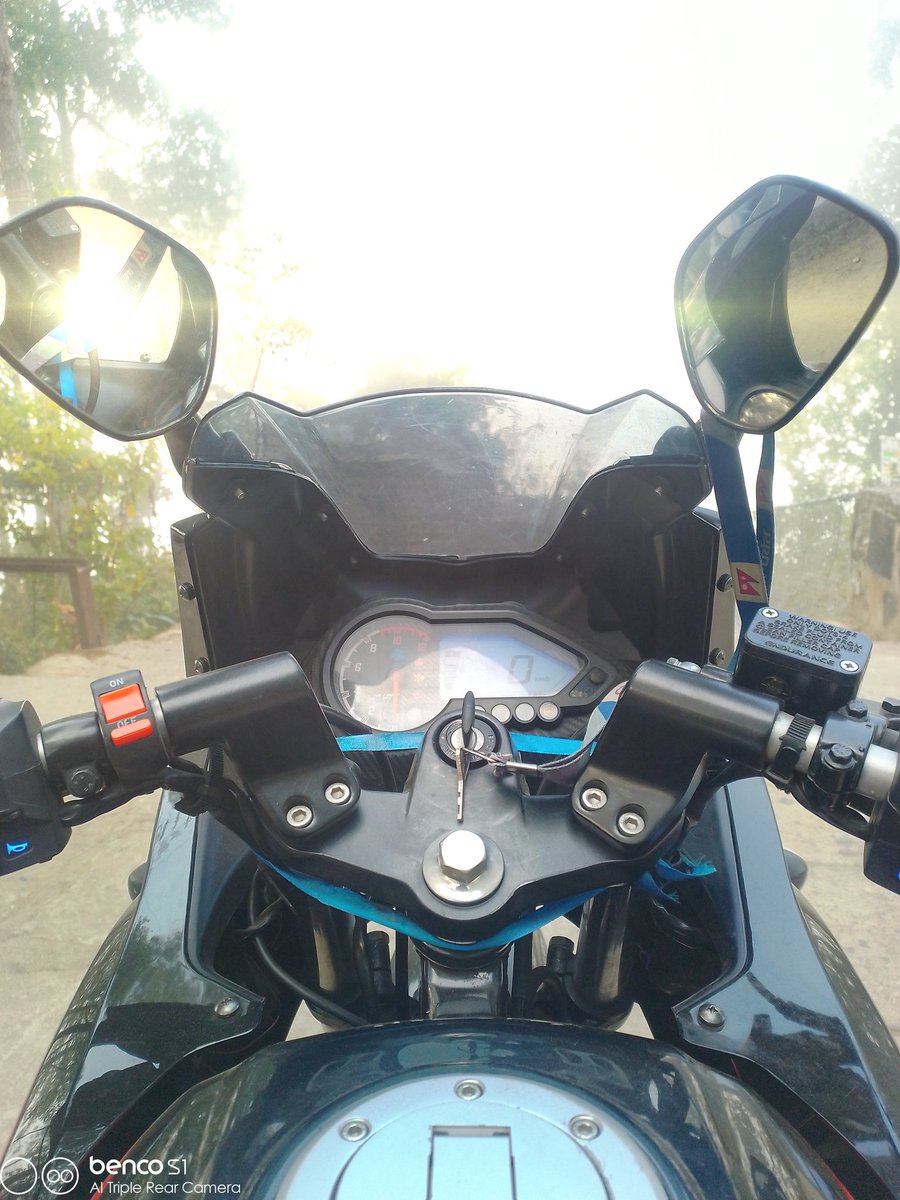 gharti_suvash10's tweet image. Let&apos;s ride. #pulsar220