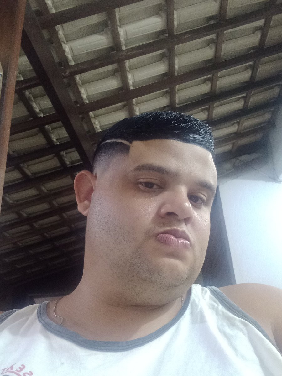 Tamos aí mais um ano nada abala minha paz