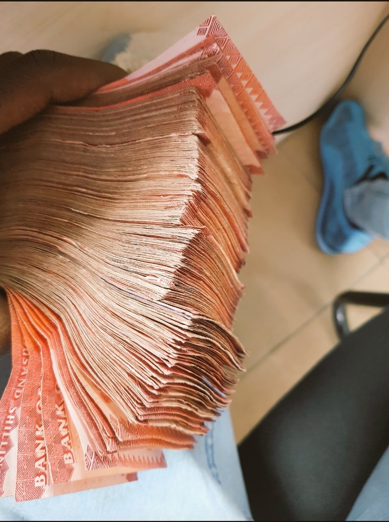 THE MONEY GAME...💵 Soma huu uzi kama una miaka 18-30. Uzi 🧵👇