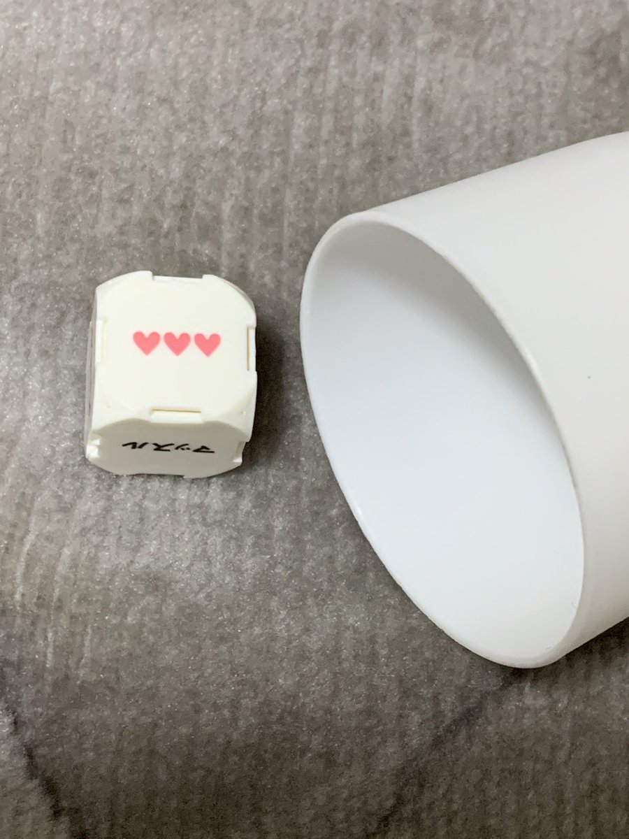 年始、うちのD-phoneと一緒に何するかサイコロ振って決めました 