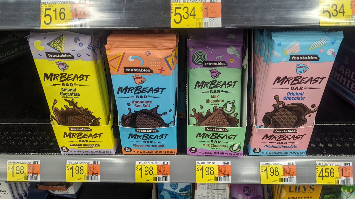 KyleLowdermilk's tweet photo. @MrBeast Still straightening the shelves! Happy New Year! https://t.co/Ds1X2wZu4n