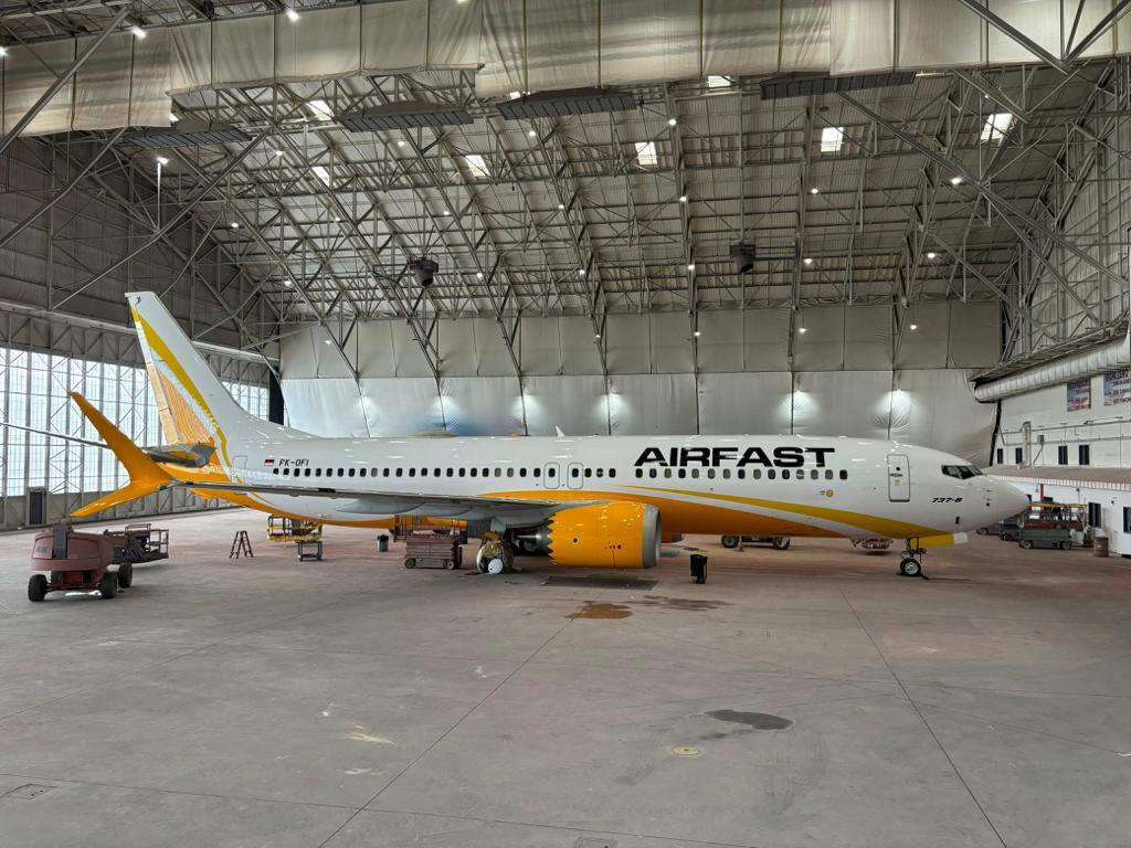 Operator 737MAX terbaru di Indonesia. AirFast, PK-OFI

📸: respective owner