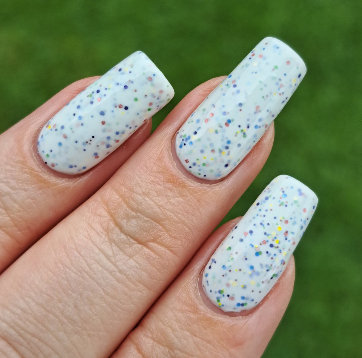 givemesparkles's tweet photo. This week's polish: 'Spring Theory' from @kbshimmer's Plant One On Me collection is a snowy white crelly polish that is loaded with tiny metallic glitters in shades of blue, purple, yellow, green, and pink. Crelly Love! 🫶😍✨️💅 #kbshimmer #indienailpolish #givemesparkles https://t.co/7Cde8ylR6F