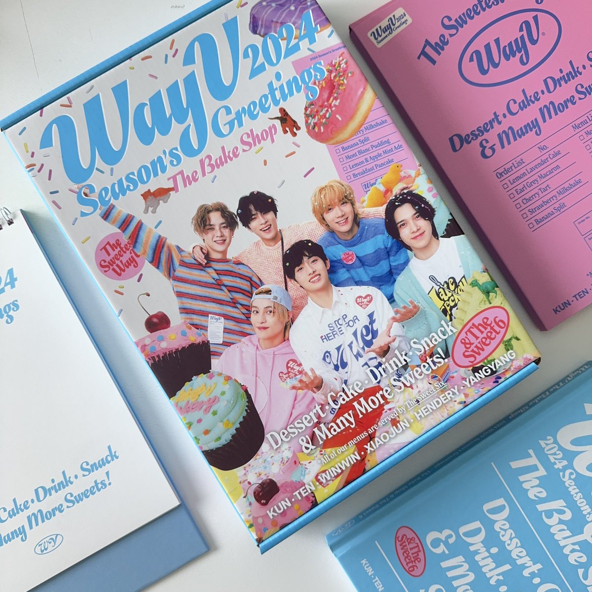 ftyongqin's tweet photo. my season greetings is here 🧁🎀 ˖⁺‧₊˚ ♡ ˚₊‧⁺˖ https://t.co/uKMOdoNyoN