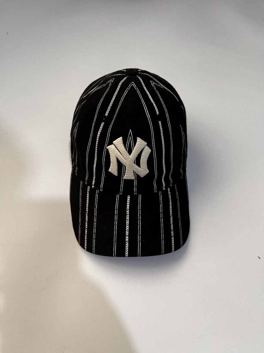 ChalePurpleThis's tweet photo. Caps available 
30 cedis 
please rt https://t.co/KRadgdl7B3