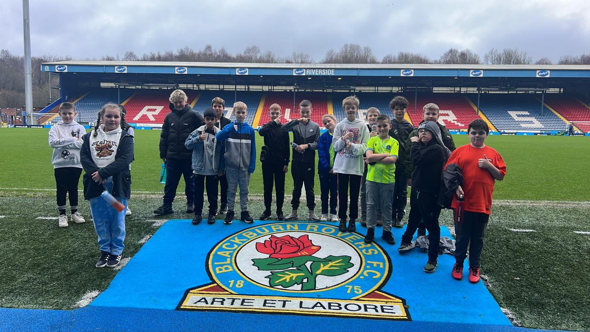 🏟️As part of today’s HAF some of the groups have been going behind the scenes, finding out about @Rovers great history on a ground tour!

#brctyouthengagement
#getstuckin #getactive #getinvolved #getcreative #HAF2024 
#HAFBWD2024 #HAFWinter #WinterHAF2024 #joyofmoving |…