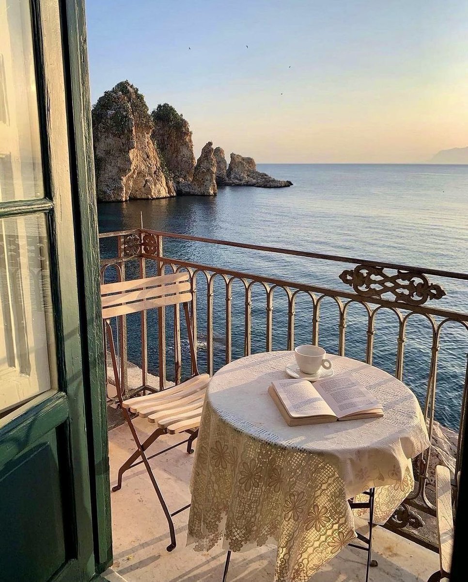 Ercanercoyeni's tweet photo. Gürültüden sonraki sessizlik
Toparlanmak için müzik
Kaçmak için bir kitap
Ve yeniden başlamak için deniz. 

Tonnara di Scopello, Sicilya https://t.co/zpvL2tpYoC
