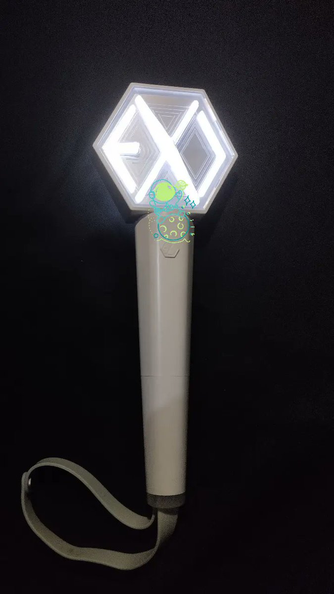 dumpspiro_spero's tweet photo. 🤍 OPEN RENT / SEWA LIGHTSTICK EXO For CHANYEOL FANCON TOUR : THE ETERNITY JAKARATA 🤍

— fee 300k (include battery) 
— tnc ada di pict
— available 1 lightstick only
— more info dm

📍Jogja

🏷 wtr, want to rent, sewa ls exo, chanyeol https://t.co/vehQtQpCV9