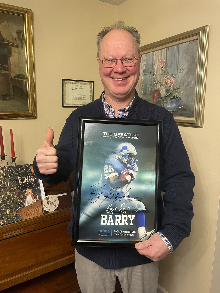 Look at this beauty! Framed and ready to be hung. I even received permission from my wife to hang it in the living room. ❤️@BarrySanders #byebyebarry