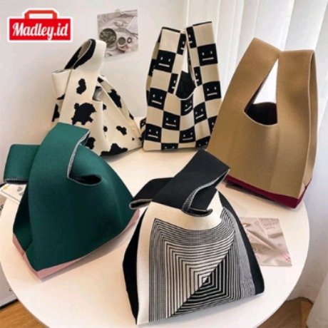 chickydooo's tweet image. REKOMENDASI TAS MURAH 26 RIBUAN !!
-kualitas premium
-aesthetic
-nyaman digunakan
-tidak mudah sobek
-fashionable
-harga termurah
Klik link dibawah untuk beli ya ❤️
shope.ee/5fPPI1VUjY 💐

#rekomendasishopee #tasmurah #taskorea #fashionkorea #outfit #shopeeaffiliate