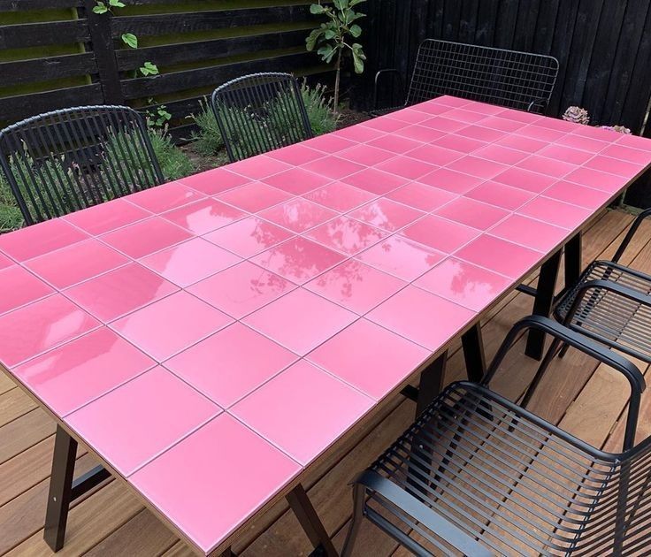 designdocument's tweet photo. Pink! 🧠🌷👛🌸 https://t.co/vdMsj04MFf