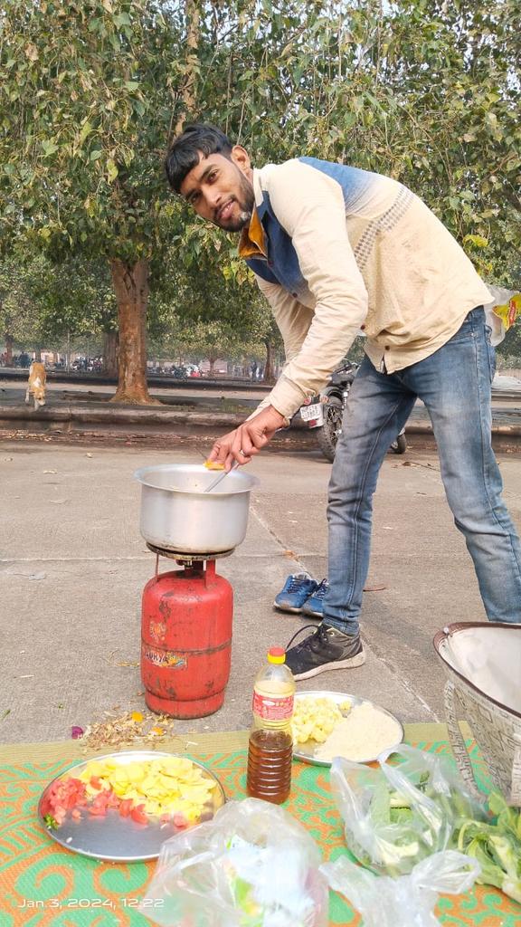 arsh4109's tweet photo. न्याय की उम्मीद में दर-दर भटकने पर मजबूर आंखों के आंसू भी सूख गए 2 माह से अधिक ईको गार्डन में ठंडे मौसम की मार झेलते अपने अंतिम परिणाम और नियुक्ति की प्रतीक्षा करते ASO/ARO 2019 के अभ्यर्थी दया करें 🙏
@myogiadityanath 
@brajeshpathakup 
@myogioffice 
@myogioffice 
@PragyaLive https://t.co/HDBWHP6KtP