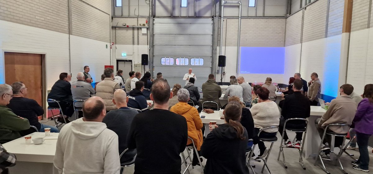BHV.NL tweet media