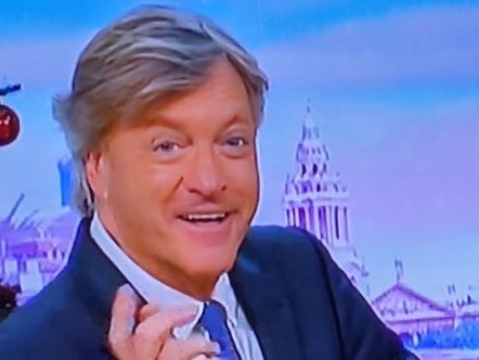 Professional shoplifter @richardm56 thinks junior doctors are apprentices. 
I think he’s a cunt personally.