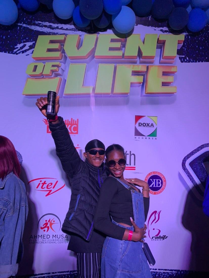 Mss_billionss's tweet photo. @Seyi_vybz
#EventOfLife #denimparty https://t.co/7gqcJnFByP