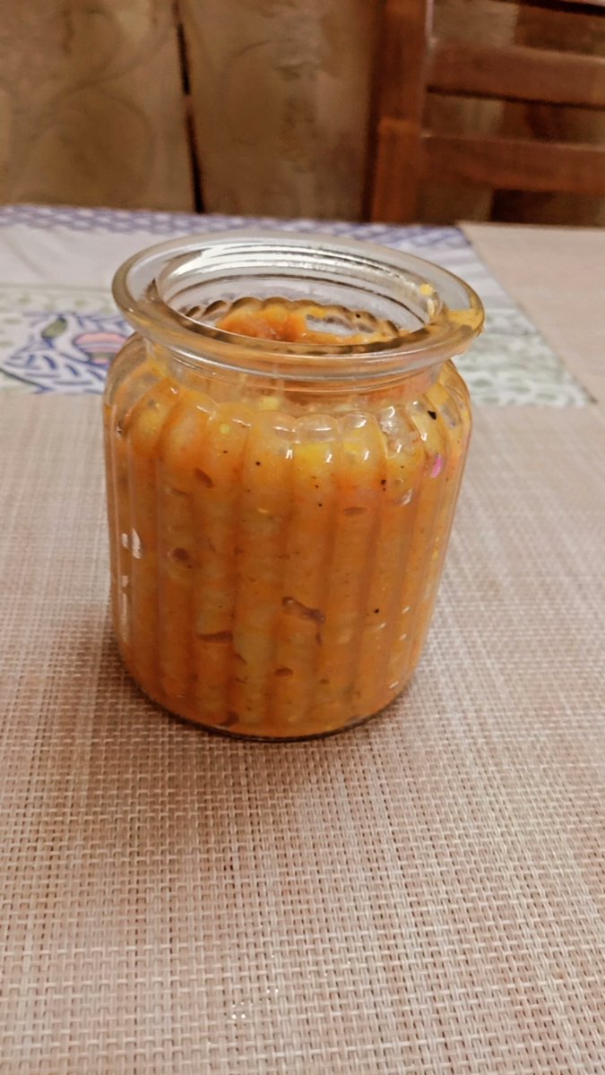 ankitasood13's tweet photo. Aaj ki khaas baat....
Amrood ki chutney π₯³
#Foodie
#KitchenLover https://t.co/suwXxfn7Md