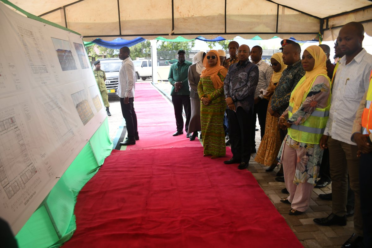 Rais Dkt Mwinyi aweka Jiwe la Msingi skuli ya sekondari Maziwang’ombe Wilaya ya Micheweni.
SOMA ZAIDI..... pembapress.club/portal/2024/01…