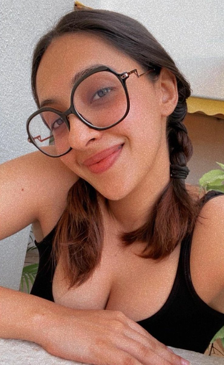 ooh_gasm's tweet photo. @Adulthuman1 Akansha Ranjan Kapoor 🤤 https://t.co/lwEwi7eN4s