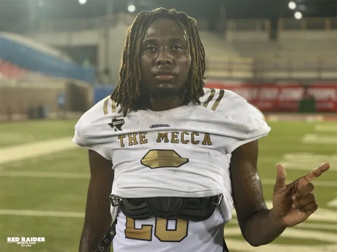 Our signee Q&A series for the class of 2024 continues as we catch up with Dallas (TX) South Oak Cliff tight end Trey Jackson (@TreyJackson0) #GunsUp #WreckEm ➡️ texastech.rivals.com/news/signee-q-…