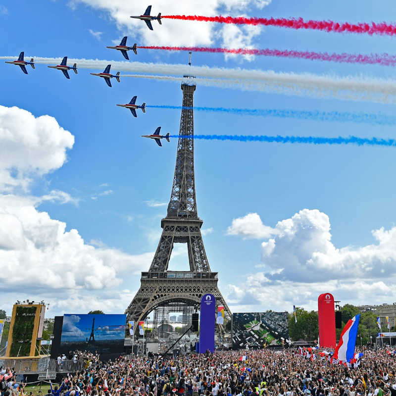 juegosolimpicos's tweet photo. FECHAS CLAVE DE #PARIS2024 🗓️✨

El año olímpico tendrá muchos momentos que celebrar hasta la Ceremonia de Apertura de @paris2024. 🇫🇷

Guarda este tuit para no perderte nada en este 2024. 📂

#RoadToParis2024
