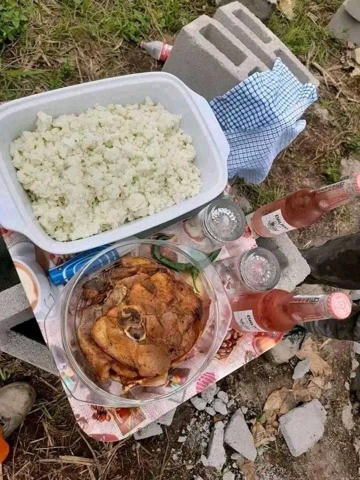 Basiphakela kanje thina 🥺