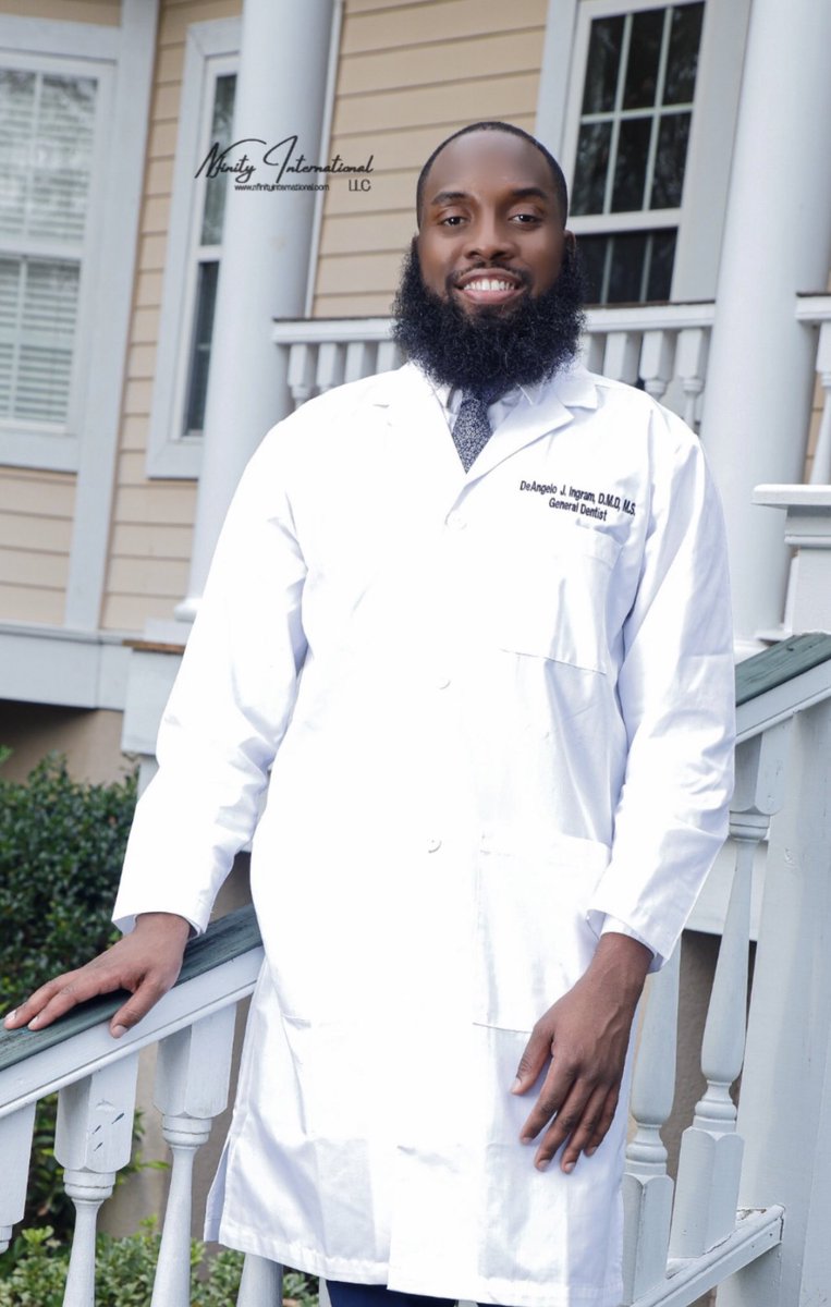 SoTheyCallMeDJ's tweet image. I have been waiting yearrrssssss to say this but….I’m OFFICIALLY A LICENSED DENTIST 🎊🎉