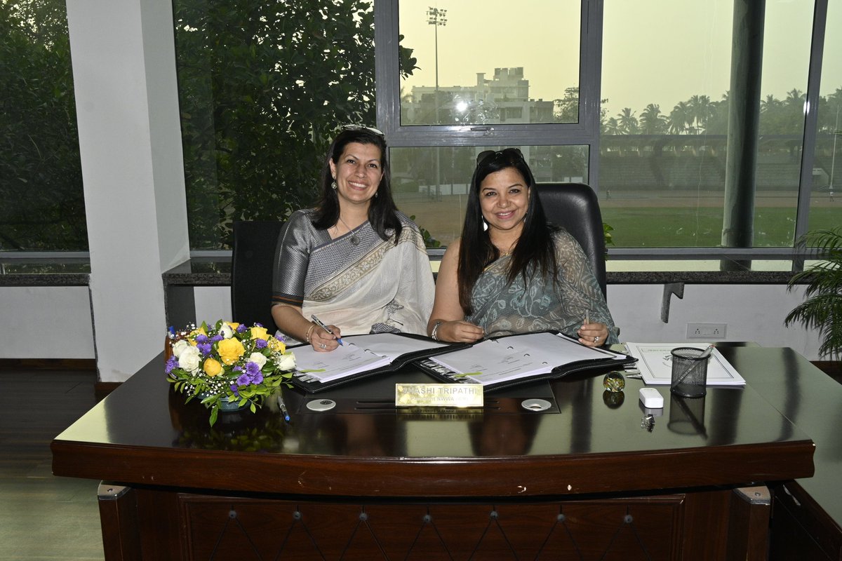 Mrs Zarine Singh assumed the role of President #NWWA (WR) from outgoing President Mrs Shashi Tripathi,who passed on the baton on 02 Jan 24. In her farewell address, Mrs Tripathi highlighted the importance of continued collaboration and skill development for the naval community.