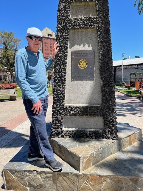 PictonRotary's tweet photo. Past President David Burn finds Rotary wherever he goes. Visiting Puerto Varas, Chile he found a Rotary Park.  Wherever the Rotary wheel is found anywhere in the world one will also find the good works of Rotary.  Rotarians are People of Action. Rotary creates hope in the world. https://t.co/HquVFnBEU6