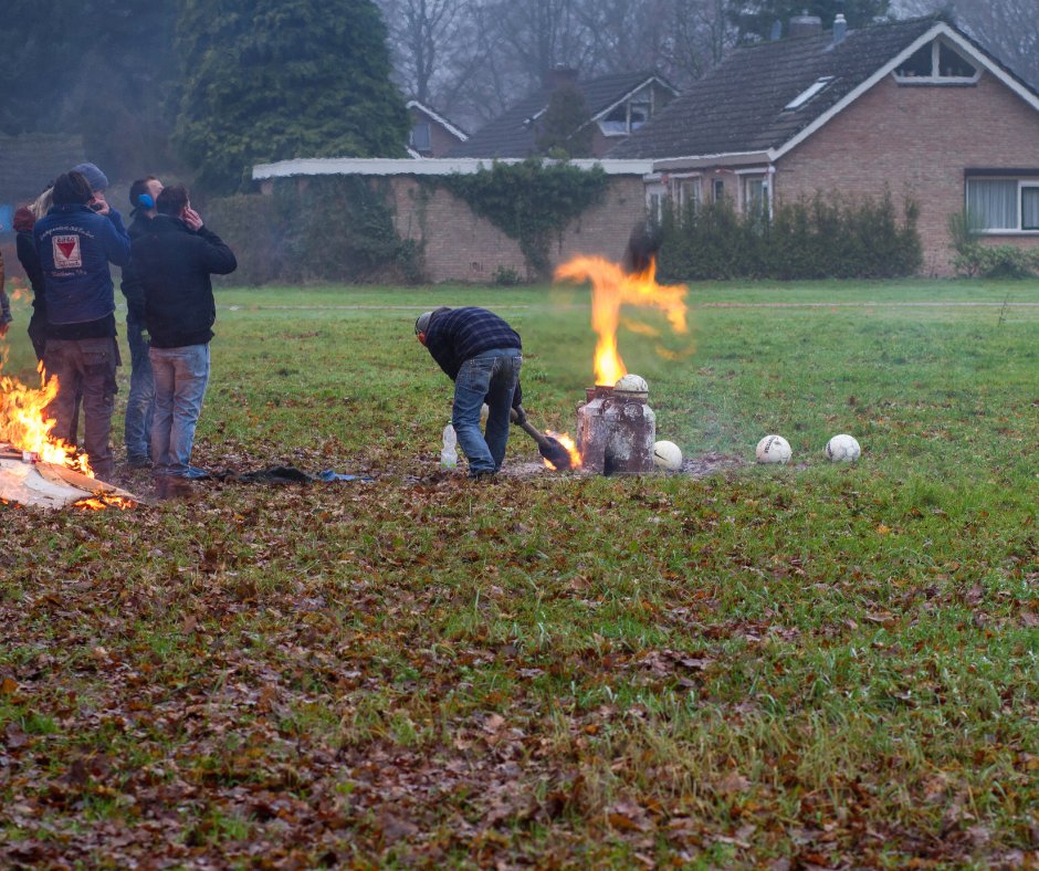 Ondanks een paar incidenten is de viering van oud en nieuw 2023-2024 in Oost Gelre rustig verlopen. 🎆✨ 

Burgemeester Annette Bronsvoort: “Fijn dat we met elkaar op deze manier het einde van het jaar hebben gevierd.”

👉 Kijk voor meer informatie op oostgelre.nl/terugblik-vier….
