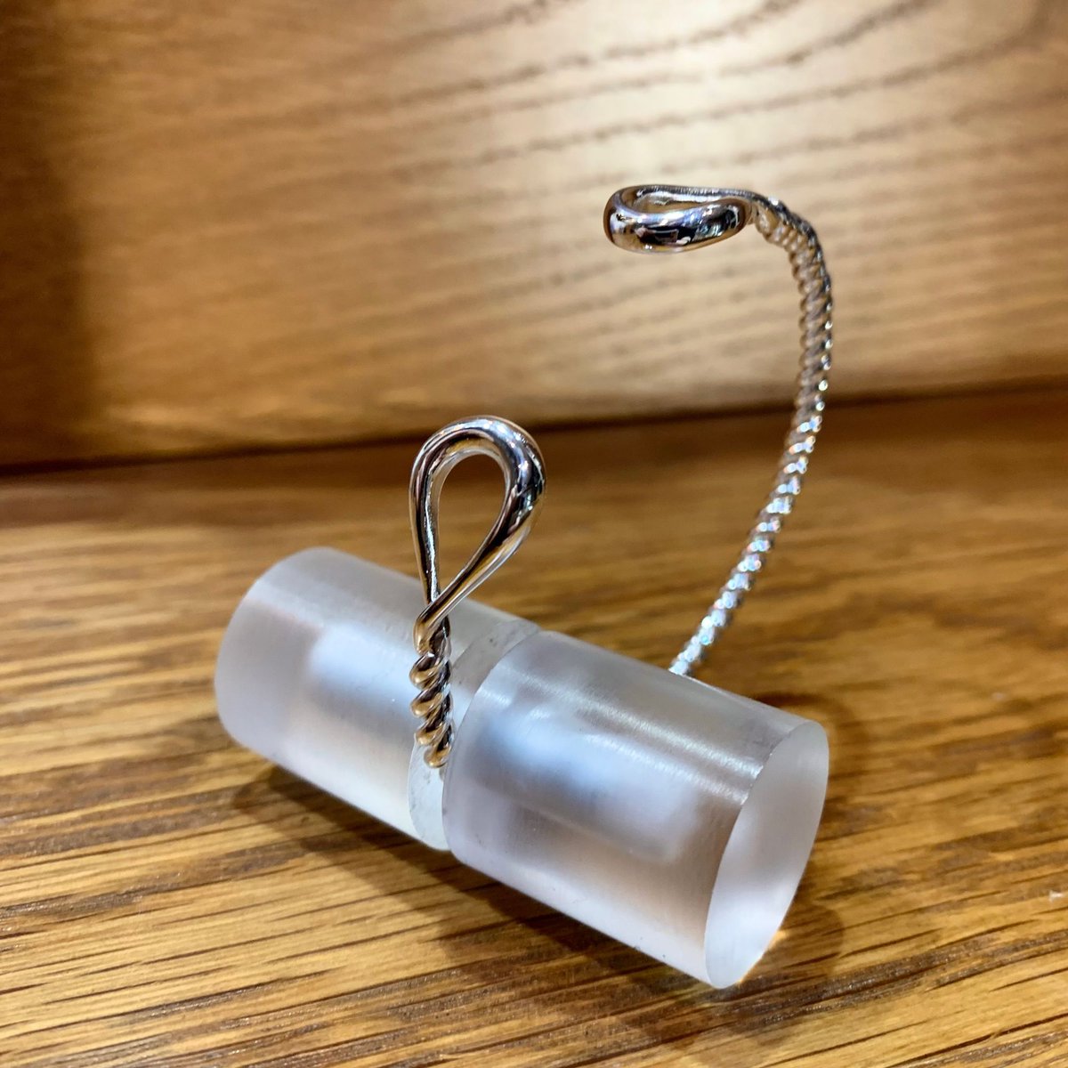 Nova_Silver's tweet image. We have a beautiful selection of bangles in store, including this gorgeous twist loop cuff bangle! ✨

Pop into store or online to see more of our beautiful bangles! 💎

#bangles #cuffbangles #silverbangles #silvercuffbangles #silver #sterlingsilver #silverjewellery #jewellery