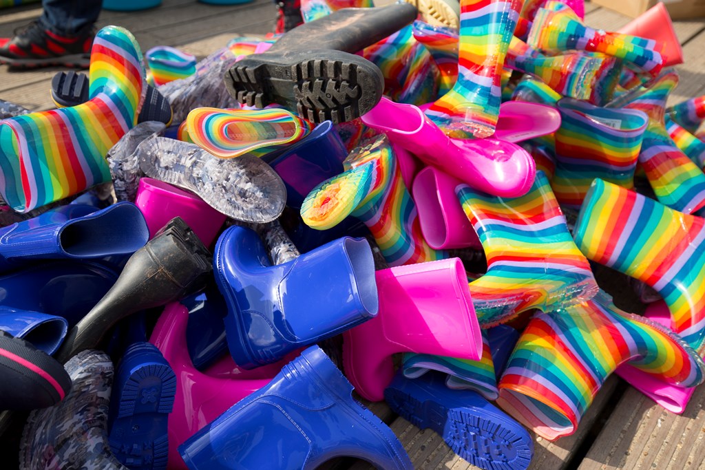 WE'D LIKE TO GET WELLIED Do you have spare #wellies that you could donate to Saltholme? Whether you know someone who has grown out of a pair or you have wellies that are no longer watertight, we'd love to have them in time for our Welly Dogs trail! 📸Martyn Poynor, RSPB Images