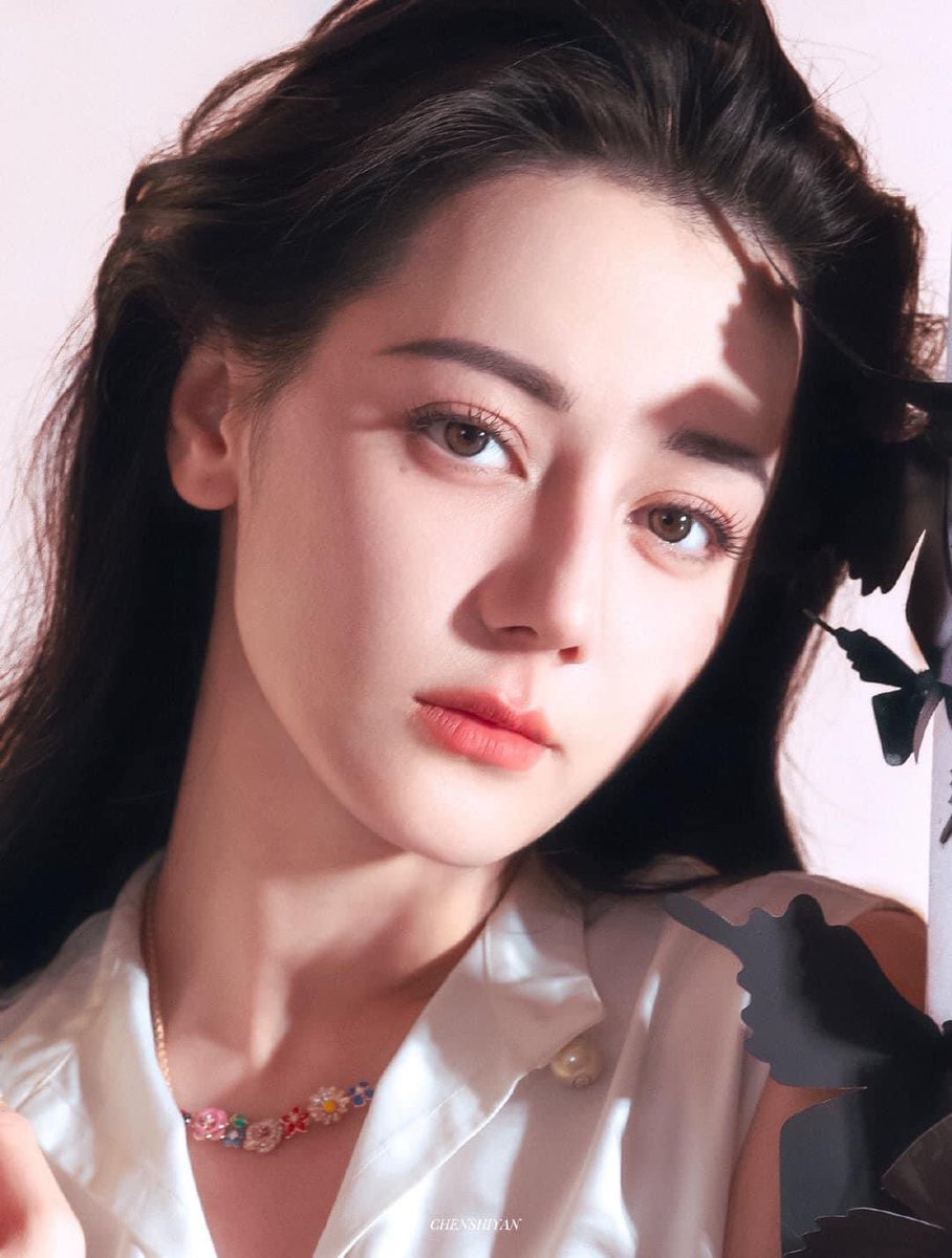 Allcbizmelons's tweet photo. 🍉Tencent’s Drama “Love On The Turquoise Land/枭起青壤”

Genre: Modern suspense, fantasy

Director: Tian Li (Tientsin Mystic)

Starring: #Dilireba, #ChenZheyuan

#CDrama https://t.co/ymw7sa1yXT