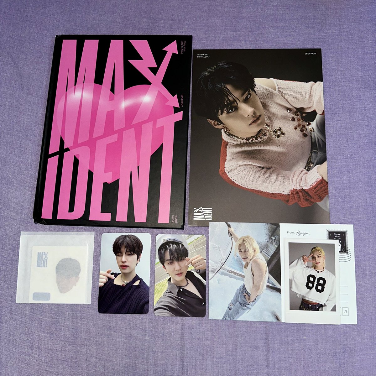 linoizall's tweet photo. good news everyone, after like 2 years my maxident albums from bubblestarnoona is finally here 😇

such a banger pulls 😍❤️❤️❤️❤️ (featuring my cat, Simba) https://t.co/jcYI987pCA
