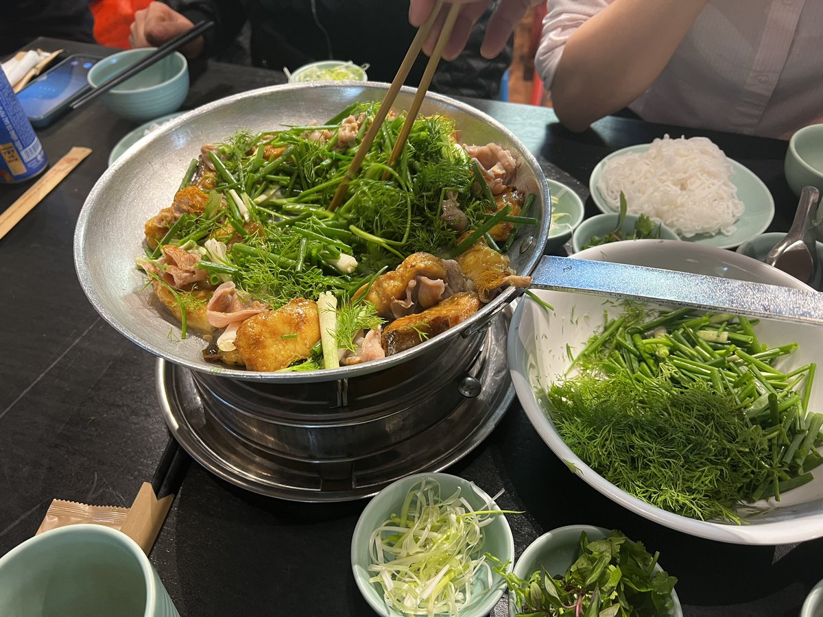 CS05715851's tweet photo. 越南河内知名餐馆！ https://t.co/F13bPrWvex