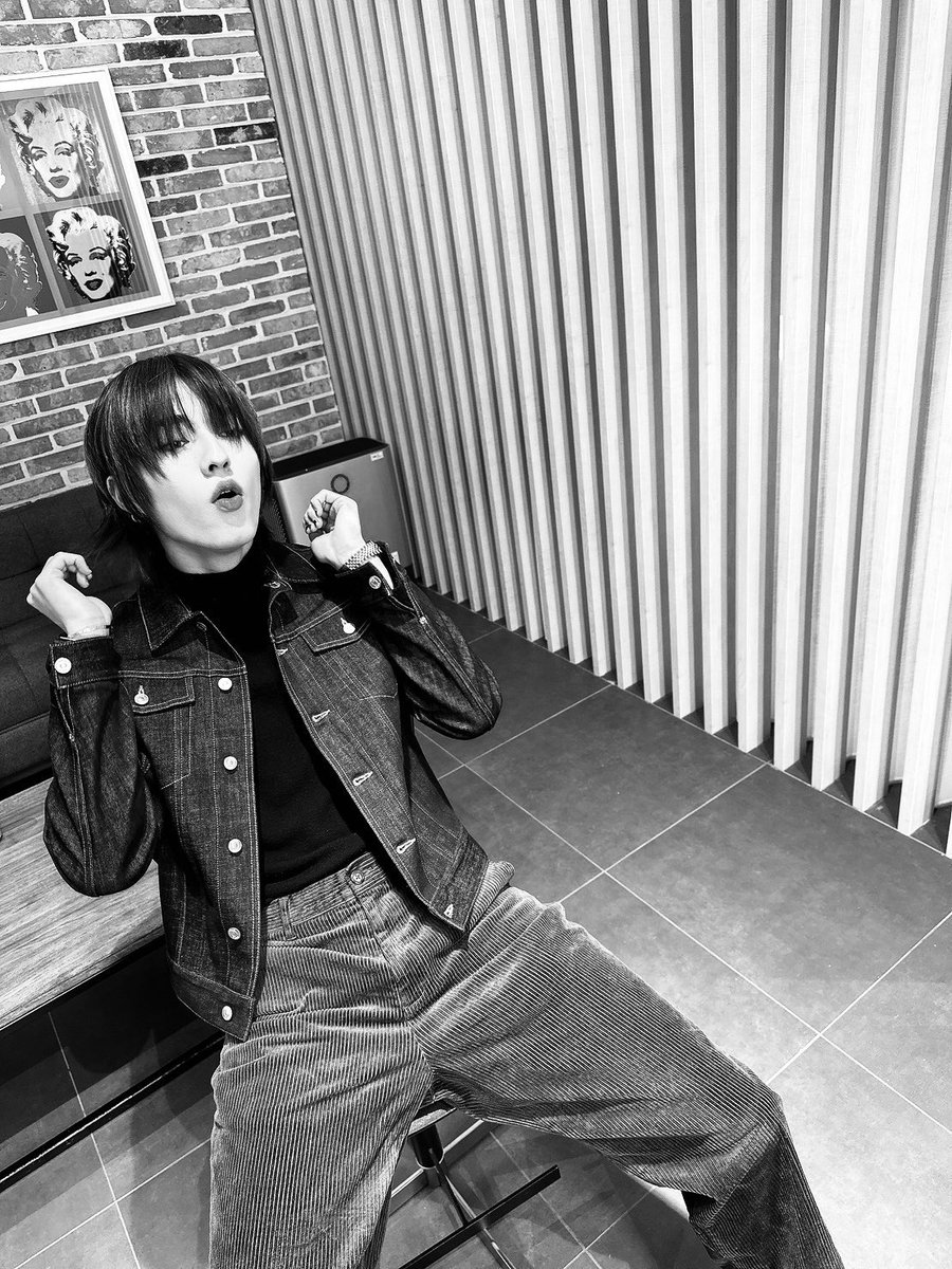 Kawatanab2's tweet photo. 나나st 하루토 장발이 ㅈㄴ 조으미 https://t.co/nlpDZOBs8r