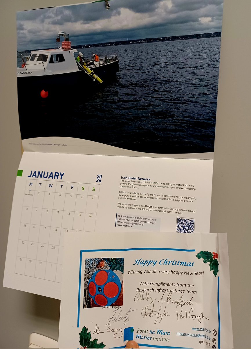 Already up on my wall. It's a really cool calendar!! 🤩 Thanks and happy 2024 @alanpberry @Paulgaughan14 and @MarineInst team!! 😊