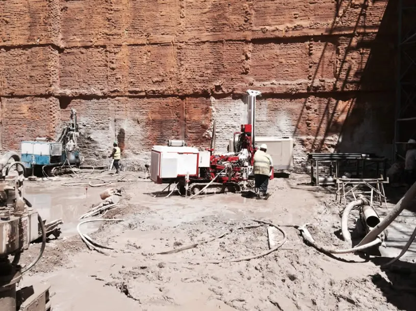 De cómo los micropilotes cambiaron el mundo

Han permitido cambiar el planteamiento en los proyectos de cimentaciones profundas, llegando a zonas inaccesibles y de gálibos reducidos

En los últimos 40 años se ha desarrollado una técnica eficaz y fiable ⤵️

ingeododo.com/2013/12/21/mic…