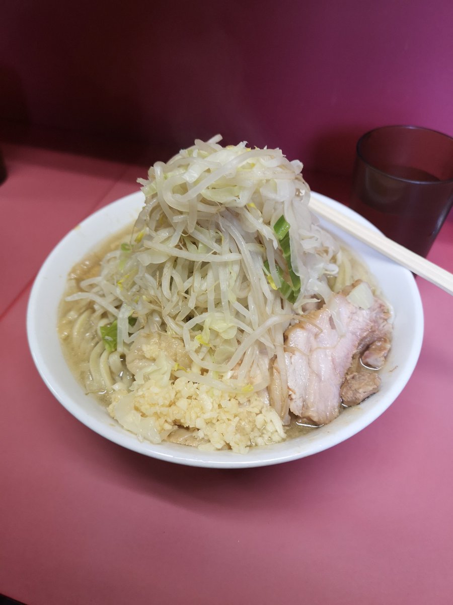 526morioka's tweet photo. 1月3日(水)🌤️【-017】
三が日も今日で終わりですが、昨日の初ラーメンは天一で、初二郎は今日ひばりヶ丘で小ニンニク脂でした。 https://t.co/eDHxlI0Qhy