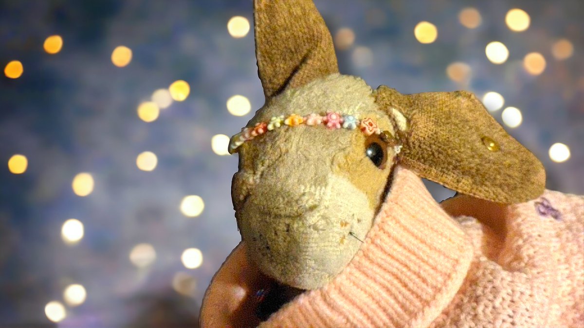 BiddieBunnies's tweet photo. I got a headband #steiff #steiffrabbit #NewYear #NewYearNewMe #plushies https://t.co/XldplhXVRz