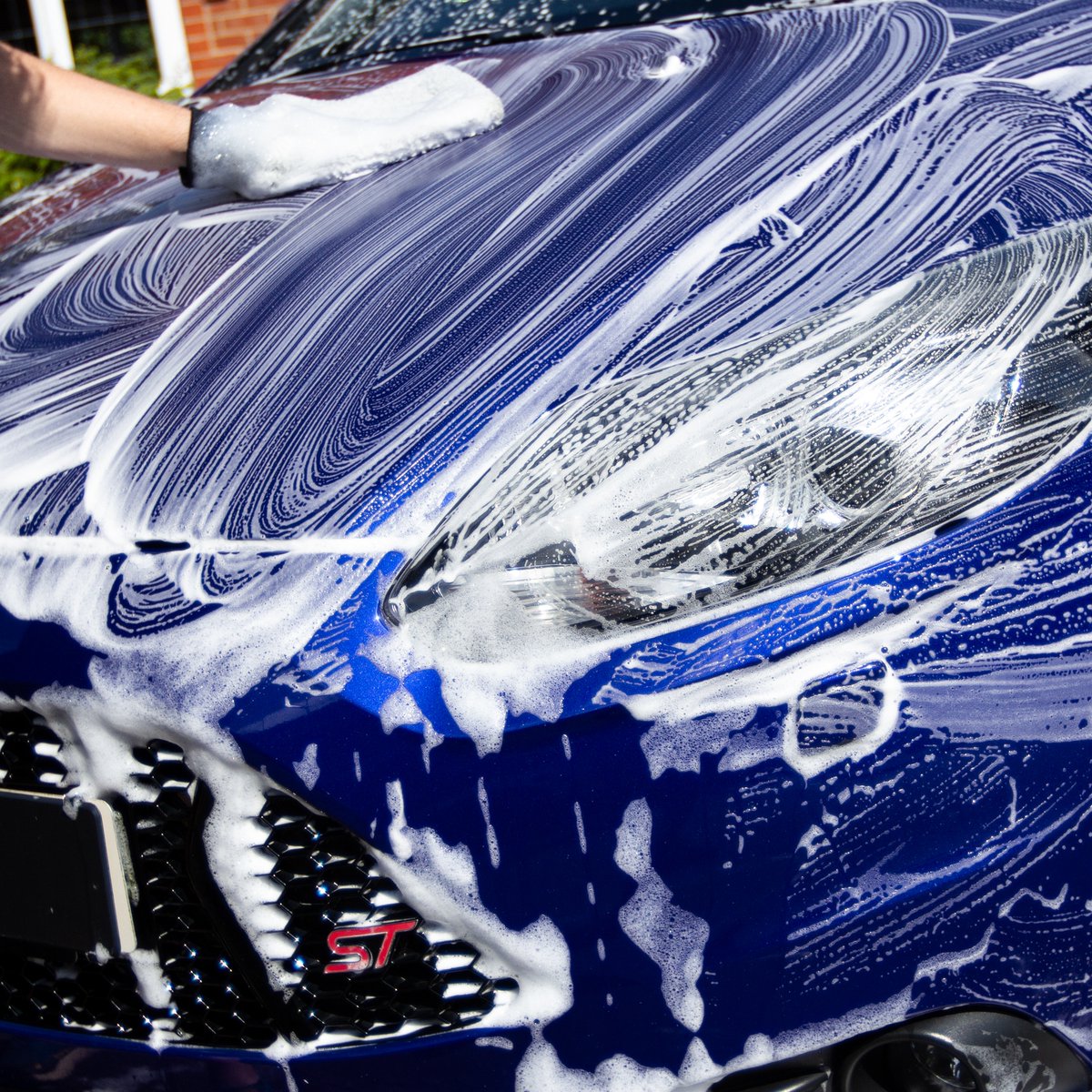 Trustpilot Review: The shampoo is fantastic at shifting the muck with minimal manual input.

📦 Free shipping over £50
🇬🇧 Manufactured in the UK
🛒 Buy online today!
♻️ Refill - Reuse - ReFuel - Gloss Fuel

#detailing #detailersofinstagram #carcare #autodetailing #detailingworld