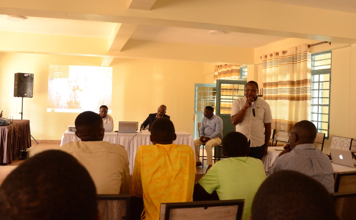 Heureux de faire une discussion sur l’EMI avec <a href="/RfiRdc/">Club RFI RDC/GOMA</a>, des journalistes et des influenceurs aidés par deux experts en facts checking  <a href="/ATwahirwa/">Aimable TWAHIRWA</a>  <a href="/Gustavo_Katsuva/">Gustave Katsuva</a>. Il y a des outils de verification avant de partager sur internet. <a href="/CFImedias/">CFImedias</a> <a href="/leclubrfi/">Le Club RFI</a> <a href="/ambafrancerwa/">Ambassade de France au Rwanda 🇫🇷🇪🇺</a> <a href="/OPF_Rwanda/">Organisation de la Presse Francophone au Rwanda</a>